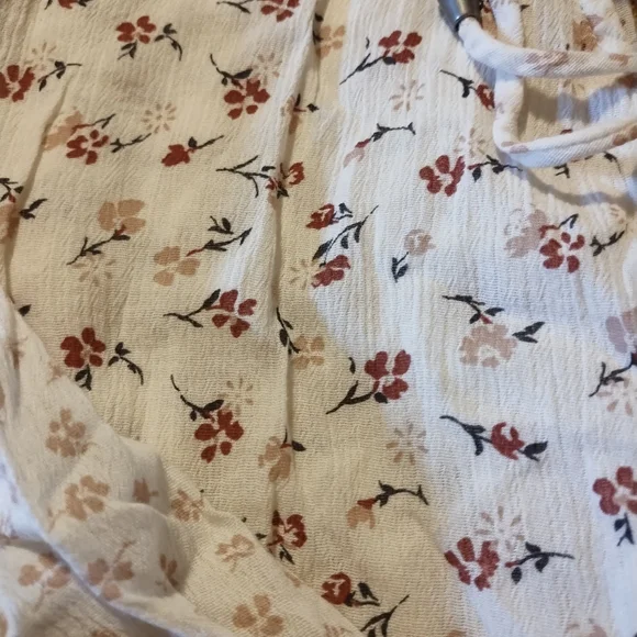 Abercrombie & Fitch White Floral Peasent Blouse - Picture 6 of 6